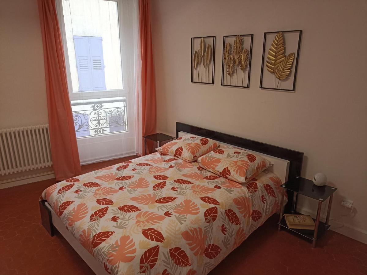 Holiday home La Maison De La Cloche *